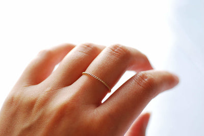 Dazzling Twist Ring