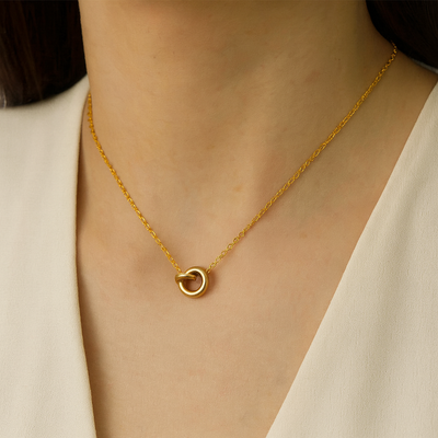 Tight Knot Necklace