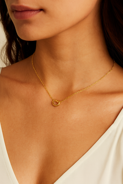 Tight Knot Necklace
