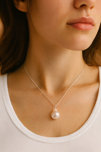 Glowing Drop Pearl Charm