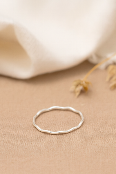 Pretty Spark Ring