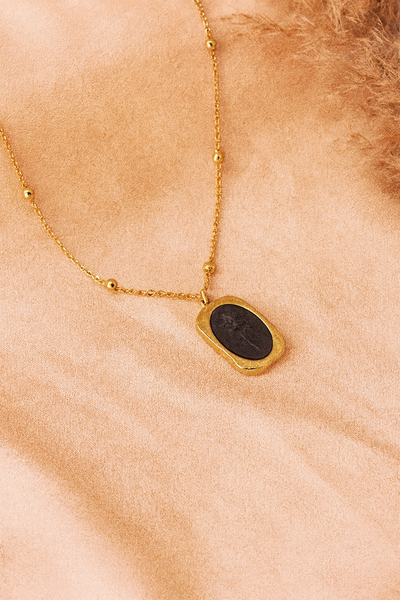 Midnight Kiss Necklace