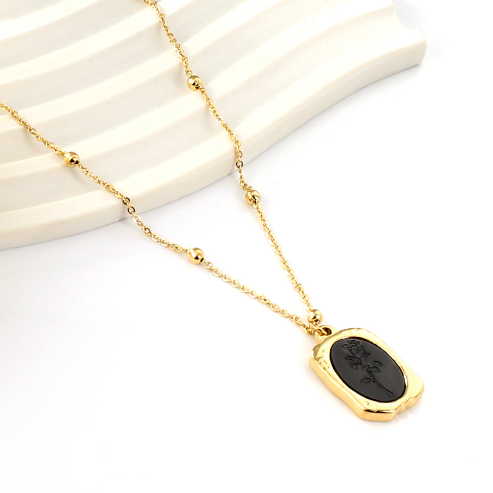 Midnight Kiss Necklace