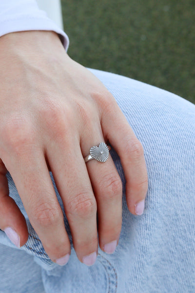 Sunny Heart Ring