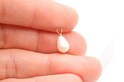Glowing Drop Pearl Charm